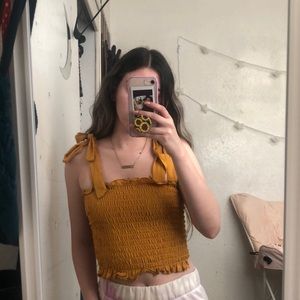 Kendall & Kylie tie up ruching crop top ⭐️